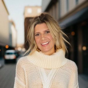 Meet your Posher, Tiffany